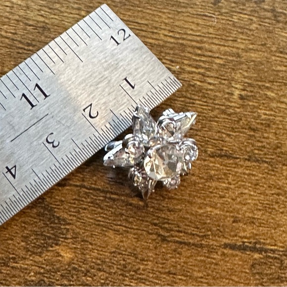 Vintage star brooch - Picture 11 of 16